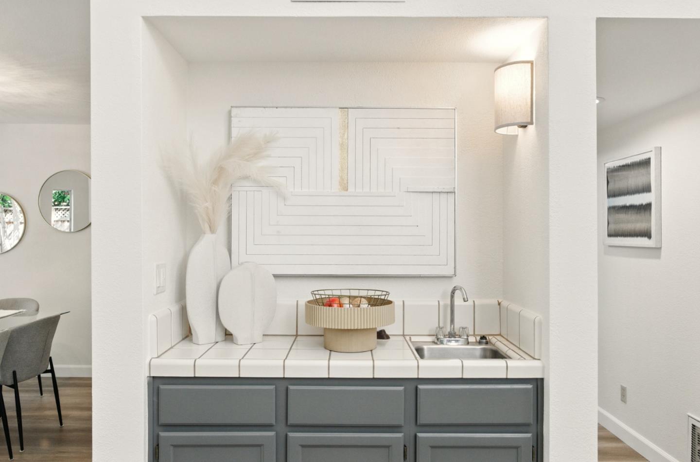 Detail Gallery Image 14 of 46 For 821 Whitehall Ln, Redwood City,  CA 94061 - 3 Beds | 2/1 Baths