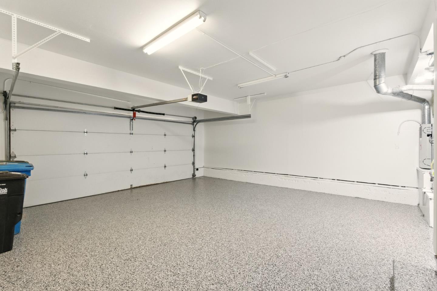 Detail Gallery Image 30 of 46 For 821 Whitehall Ln, Redwood City,  CA 94061 - 3 Beds | 2/1 Baths