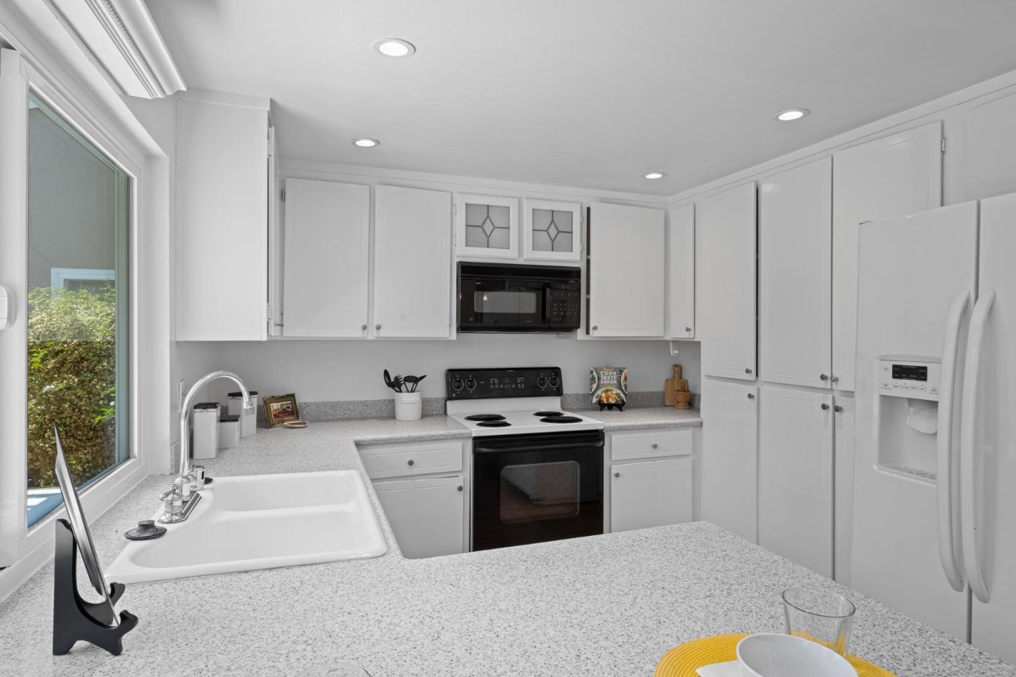 Detail Gallery Image 15 of 42 For 6745 San Anselmo Way, San Jose,  CA 95119 - 4 Beds | 2 Baths