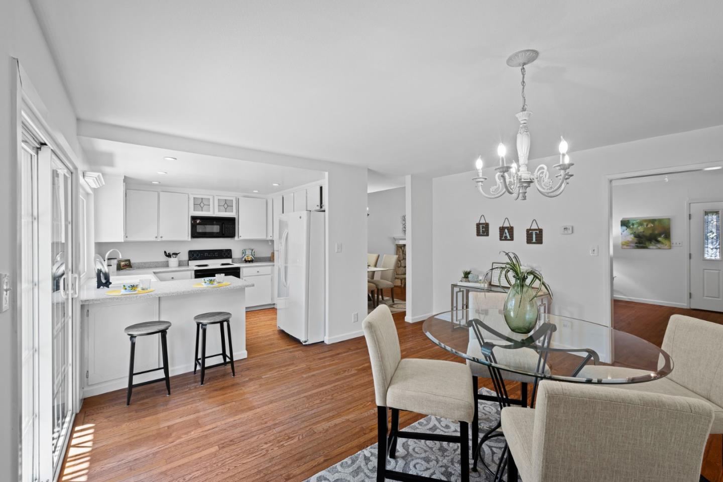 Detail Gallery Image 18 of 42 For 6745 San Anselmo Way, San Jose,  CA 95119 - 4 Beds | 2 Baths