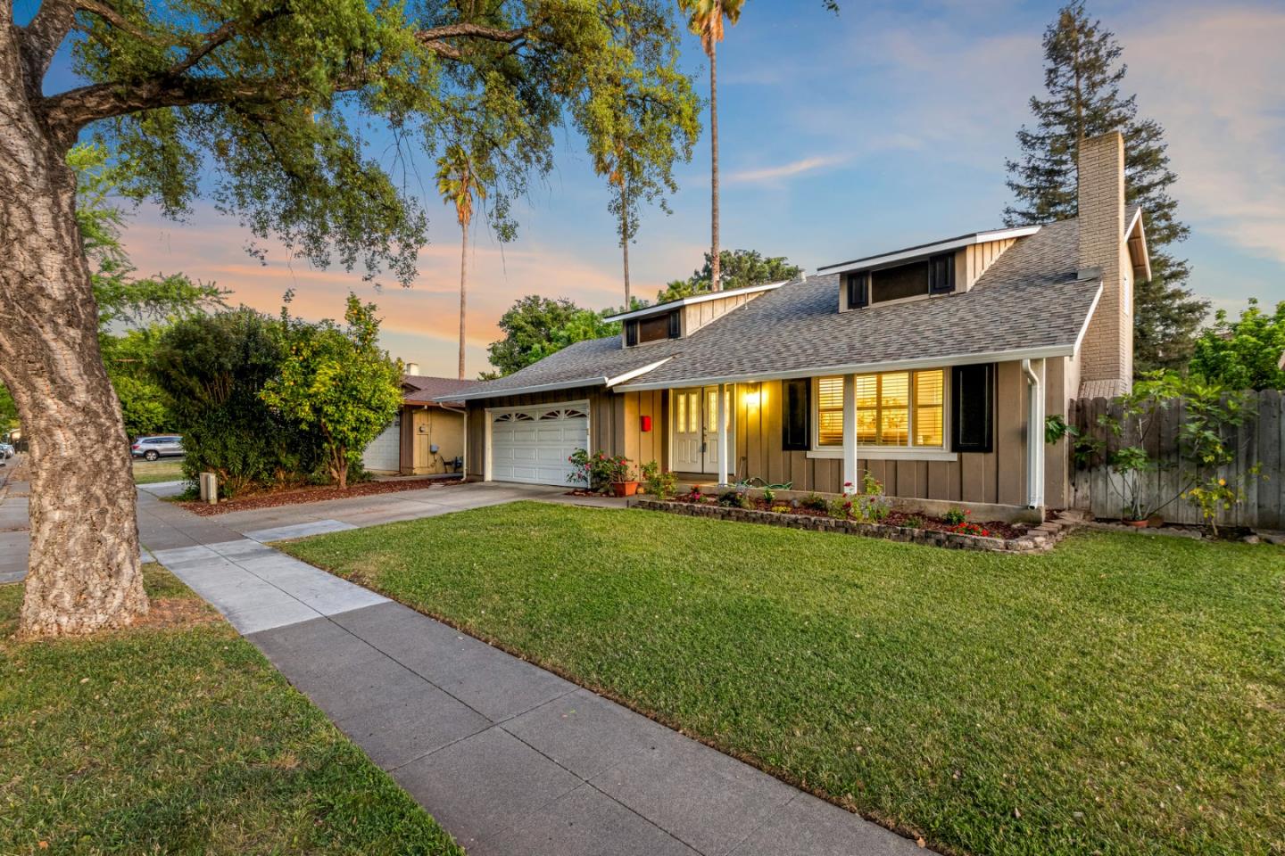Detail Gallery Image 4 of 42 For 6745 San Anselmo Way, San Jose,  CA 95119 - 4 Beds | 2 Baths