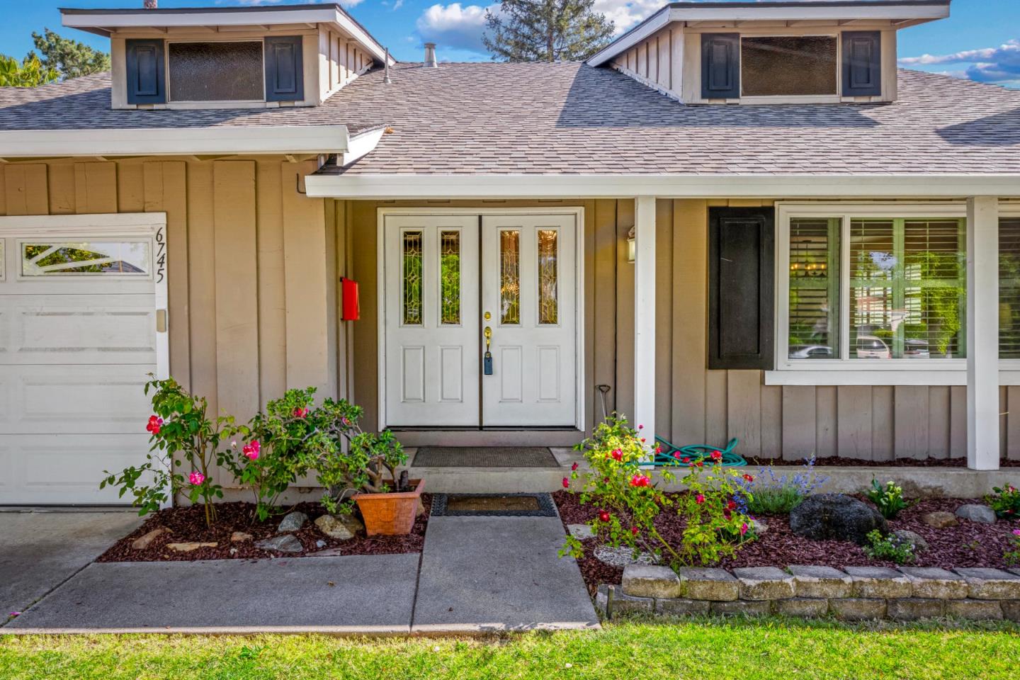 Detail Gallery Image 5 of 42 For 6745 San Anselmo Way, San Jose,  CA 95119 - 4 Beds | 2 Baths
