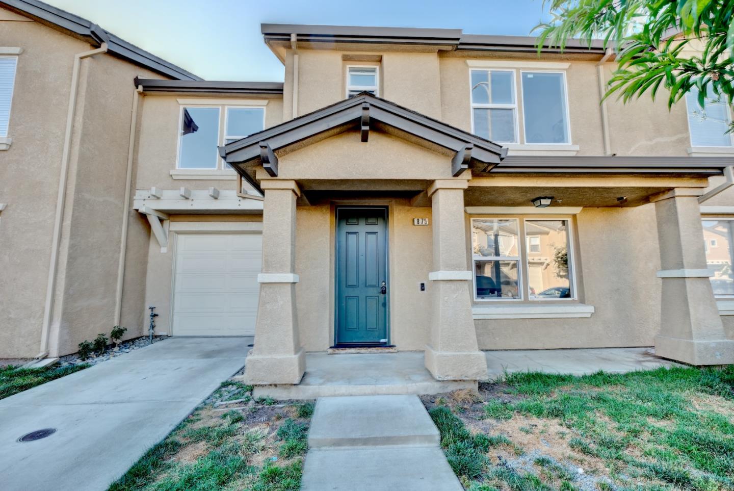 Detail Gallery Image 2 of 26 For 875 Roberts Pl, San Jose,  CA 95122 - 4 Beds | 3 Baths