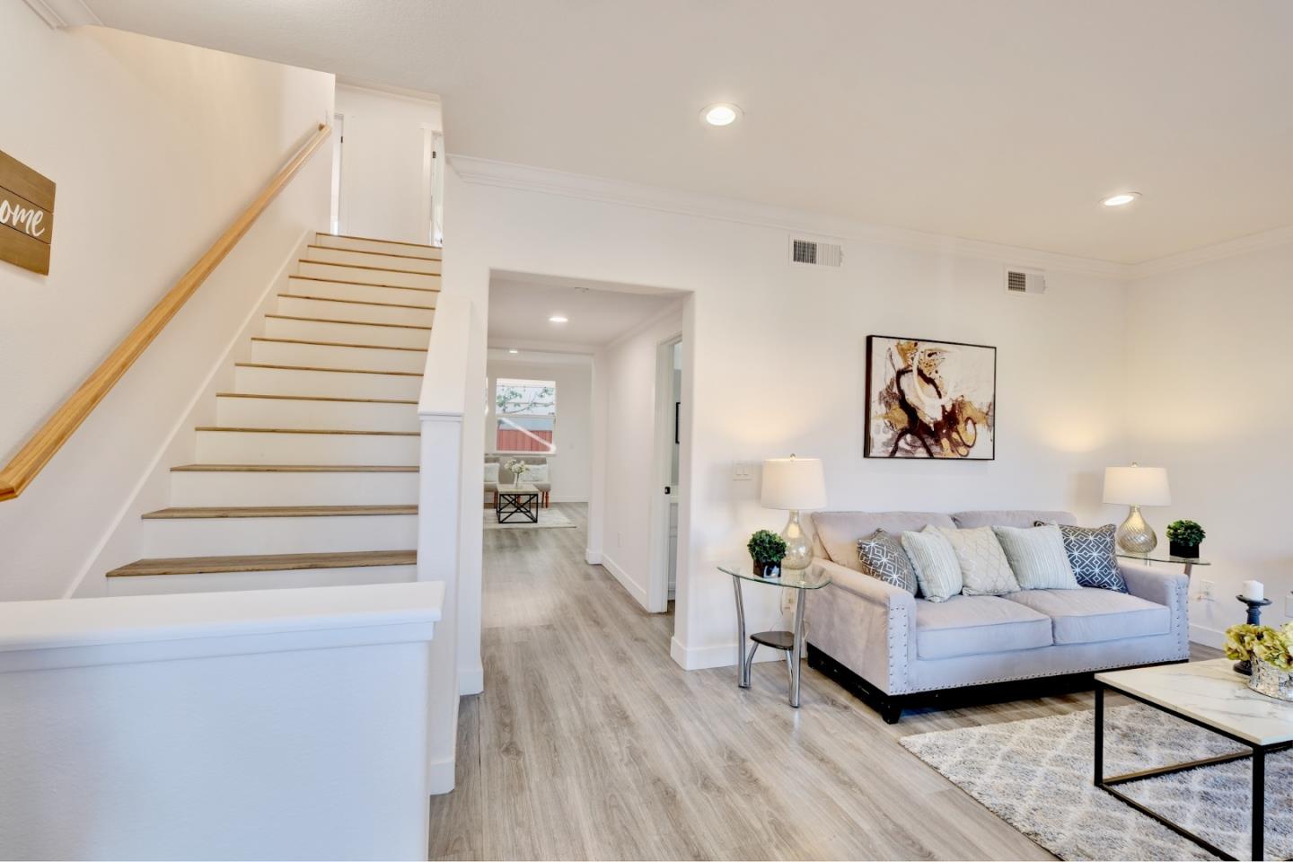 Detail Gallery Image 3 of 26 For 875 Roberts Pl, San Jose,  CA 95122 - 4 Beds | 3 Baths
