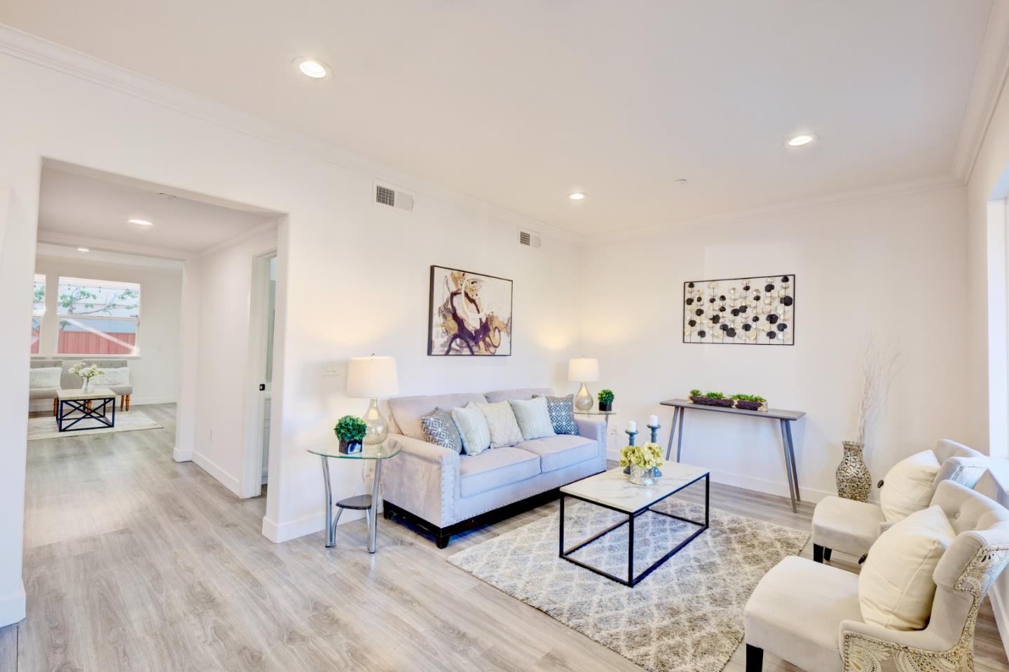 Detail Gallery Image 4 of 26 For 875 Roberts Pl, San Jose,  CA 95122 - 4 Beds | 3 Baths