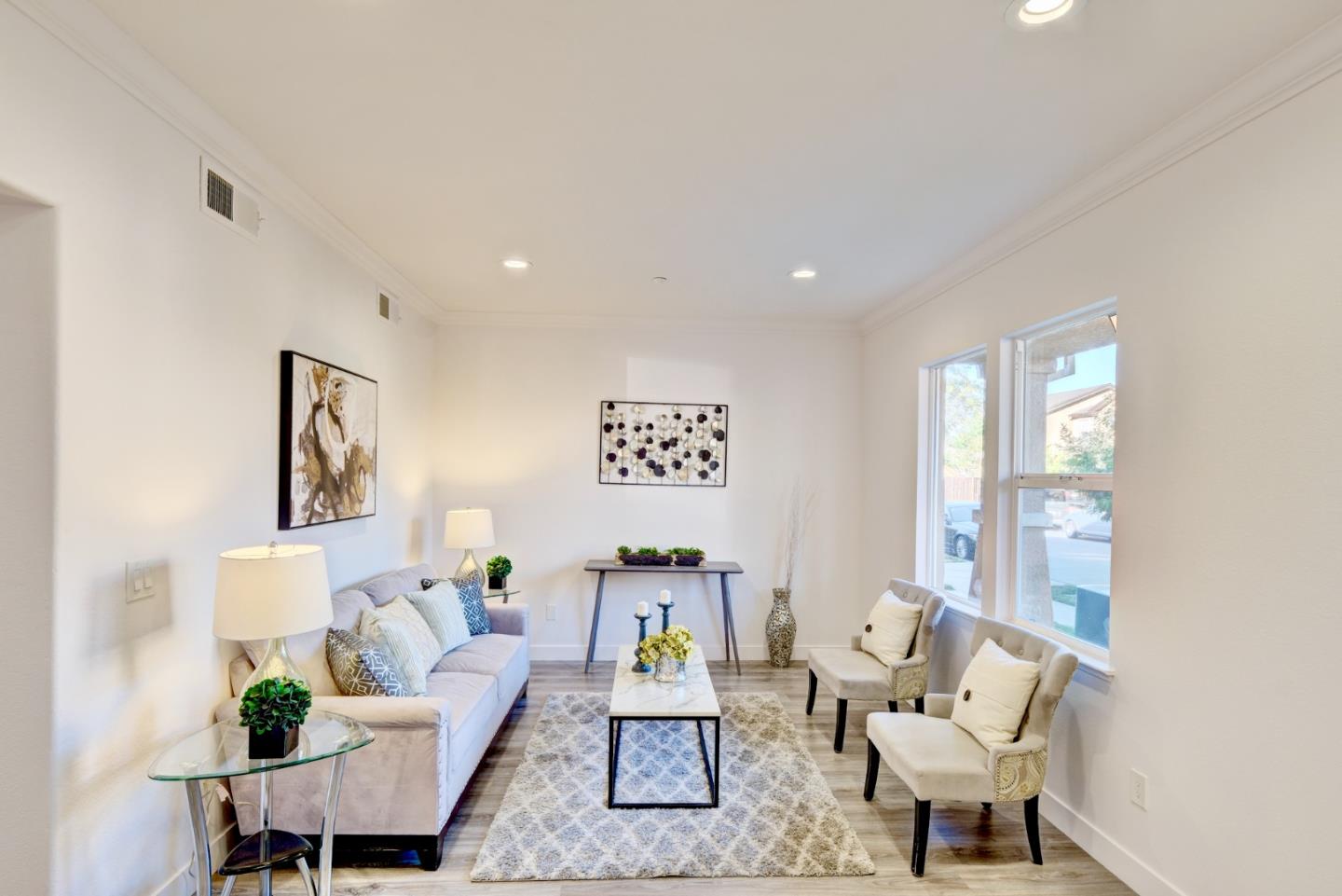 Detail Gallery Image 5 of 26 For 875 Roberts Pl, San Jose,  CA 95122 - 4 Beds | 3 Baths