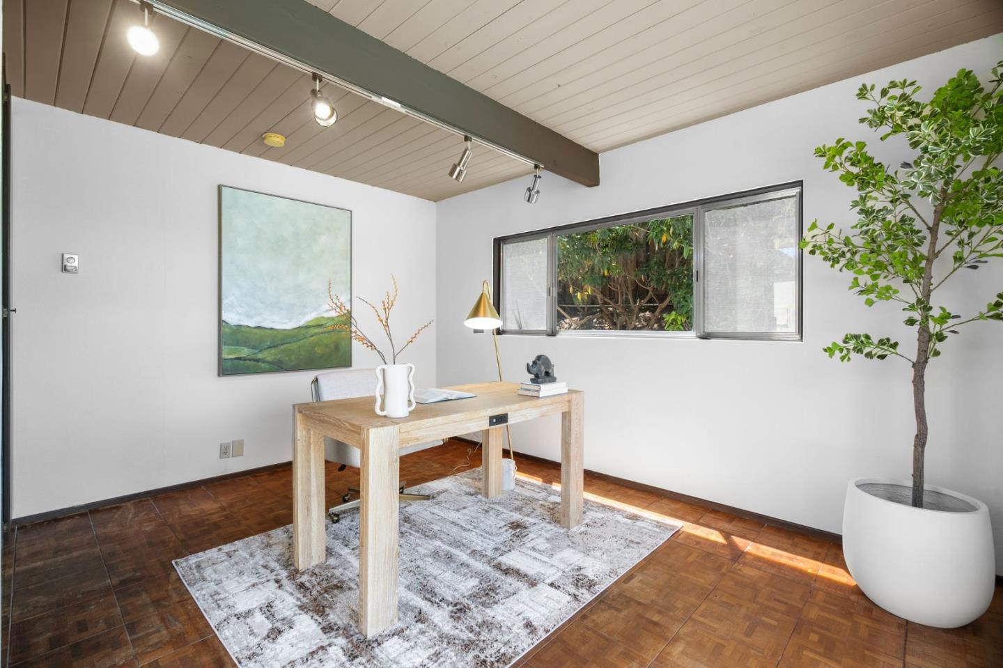 Detail Gallery Image 33 of 42 For 802 Allison Way, Sunnyvale,  CA 94087 - 4 Beds | 2 Baths