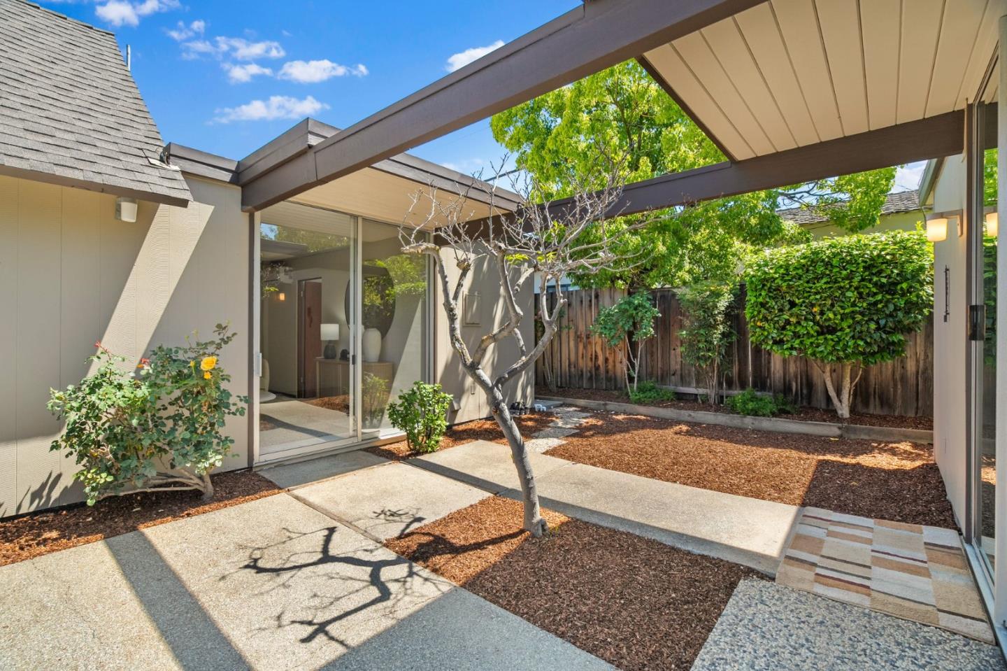 Detail Gallery Image 36 of 42 For 802 Allison Way, Sunnyvale,  CA 94087 - 4 Beds | 2 Baths