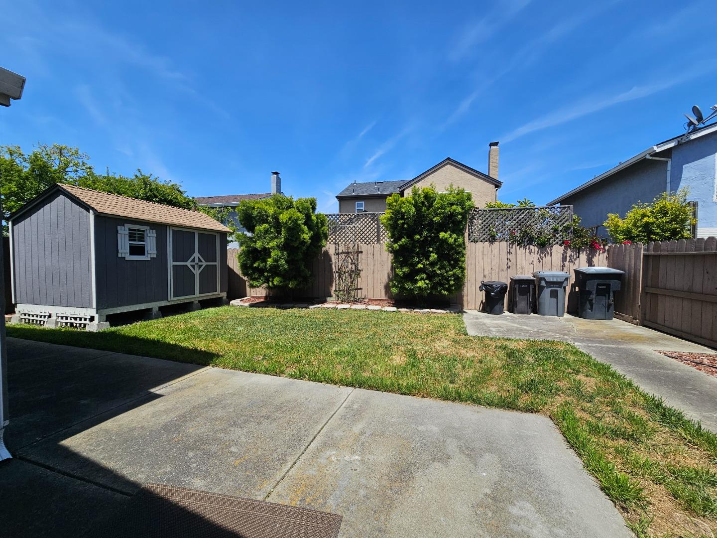 Detail Gallery Image 18 of 22 For 424 Brighton St, Salinas,  CA 93907 - 3 Beds | 2 Baths