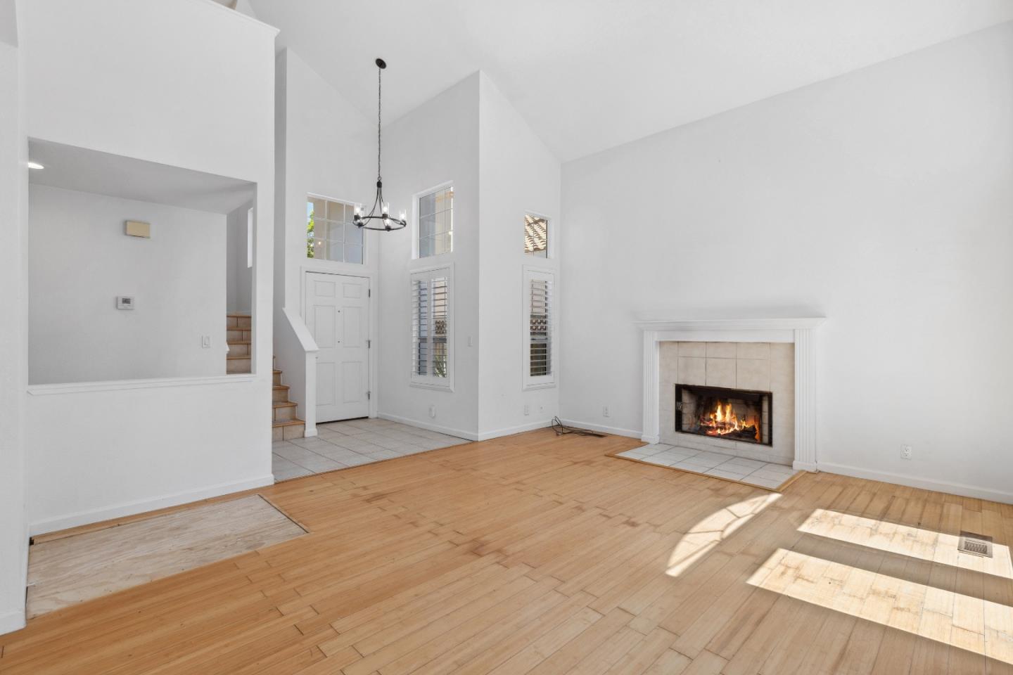 Detail Gallery Image 11 of 44 For 507 via Sorrento, Morgan Hill,  CA 95037 - 3 Beds | 2/1 Baths