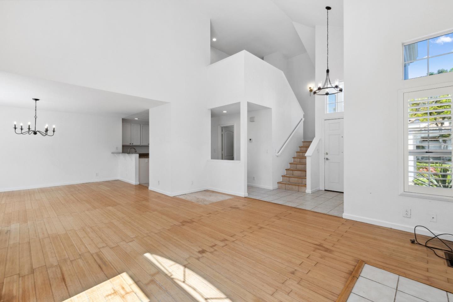 Detail Gallery Image 12 of 44 For 507 via Sorrento, Morgan Hill,  CA 95037 - 3 Beds | 2/1 Baths