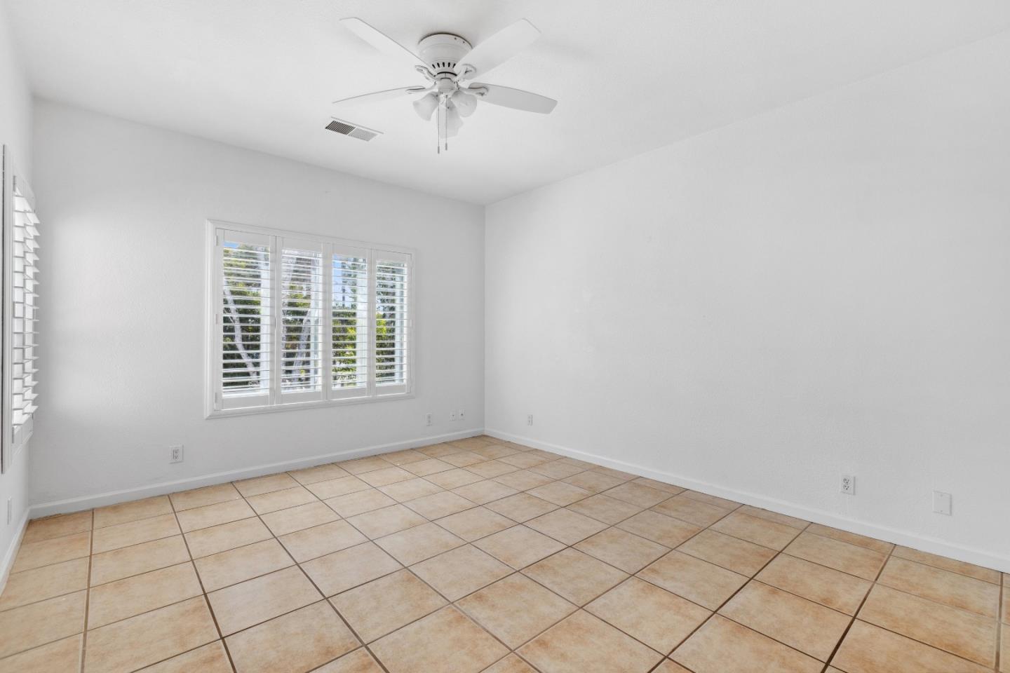 Detail Gallery Image 21 of 44 For 507 via Sorrento, Morgan Hill,  CA 95037 - 3 Beds | 2/1 Baths