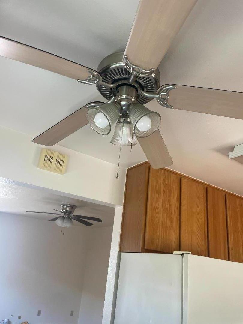 Detail Gallery Image 10 of 22 For 880 Gordon #884,  Belmont,  CA 94002 - 2 Beds | 1 Baths