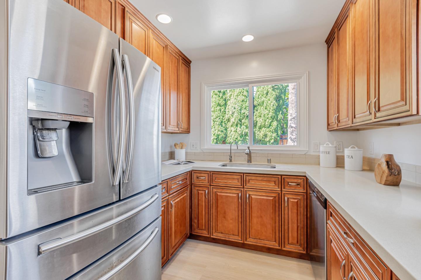 Detail Gallery Image 10 of 38 For 3241 Finch Dr, San Jose,  CA 95117 - 2 Beds | 1 Baths