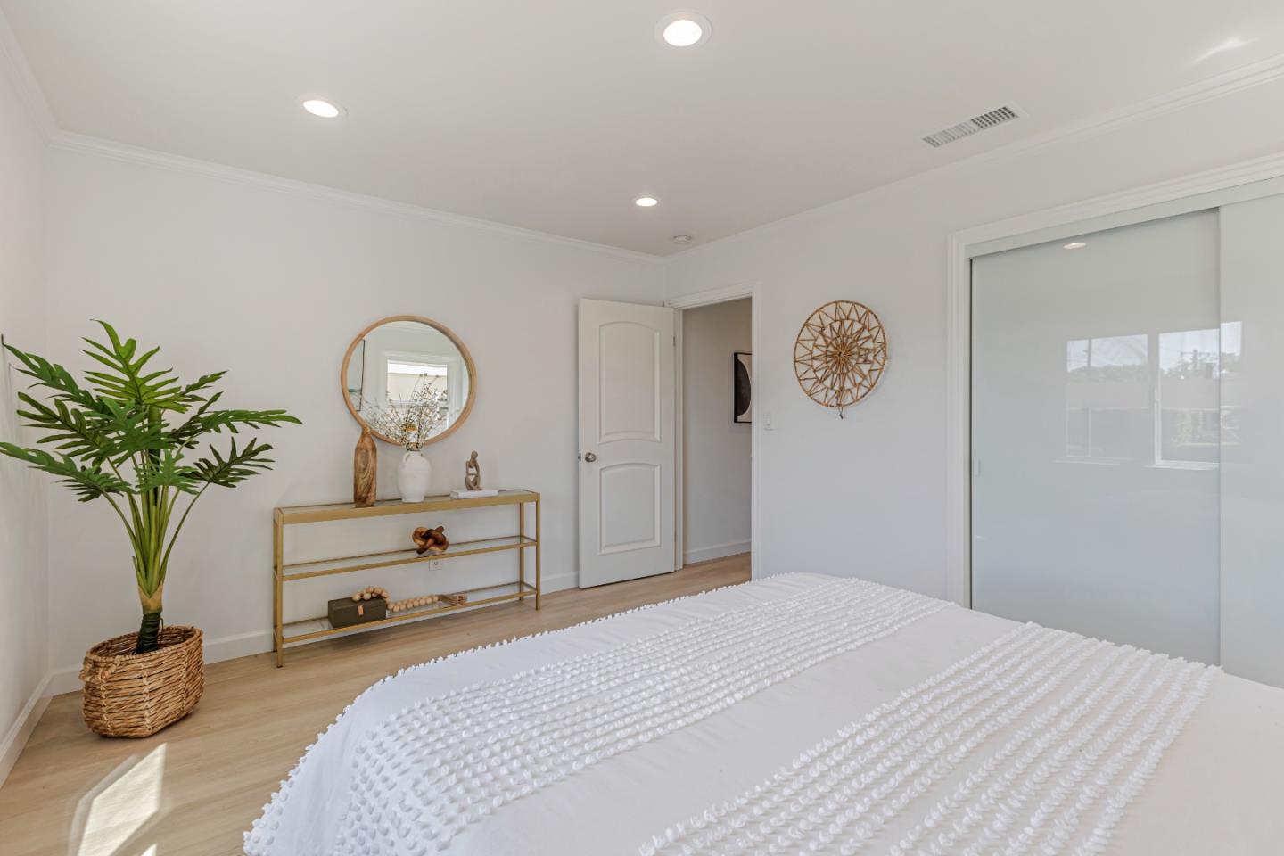 Detail Gallery Image 24 of 38 For 3241 Finch Dr, San Jose,  CA 95117 - 2 Beds | 1 Baths