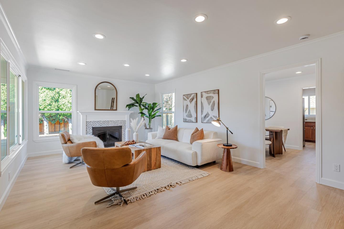 Detail Gallery Image 3 of 38 For 3241 Finch Dr, San Jose,  CA 95117 - 2 Beds | 1 Baths