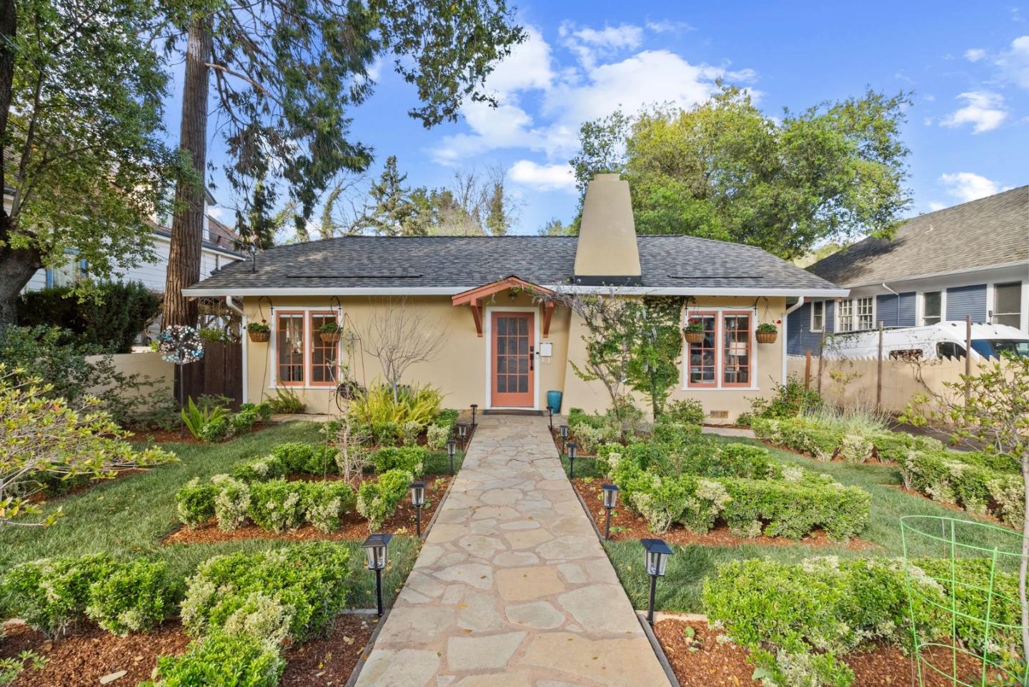 Detail Gallery Image 2 of 47 For 320 Bachman Ave, Los Gatos,  CA 95030 - 3 Beds | 2 Baths