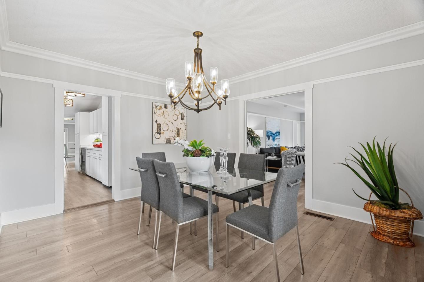 Detail Gallery Image 9 of 47 For 320 Bachman Ave, Los Gatos,  CA 95030 - 3 Beds | 2 Baths