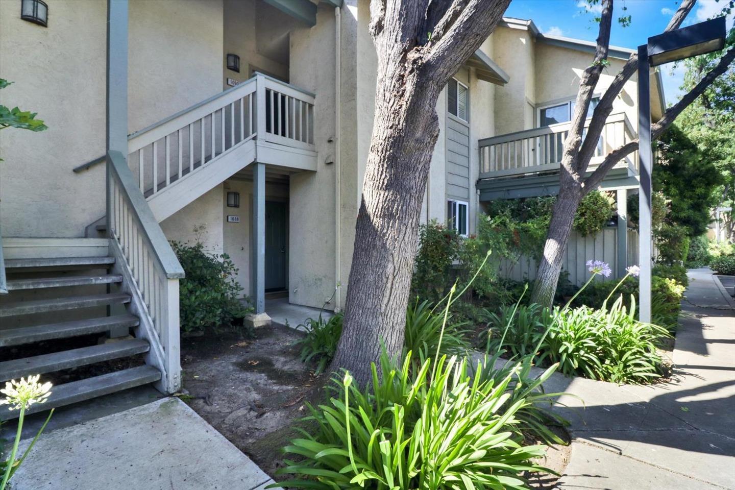 Detail Gallery Image 1 of 14 For 1088 Summerplace Dr, San Jose,  CA 95122 - 1 Beds | 1 Baths