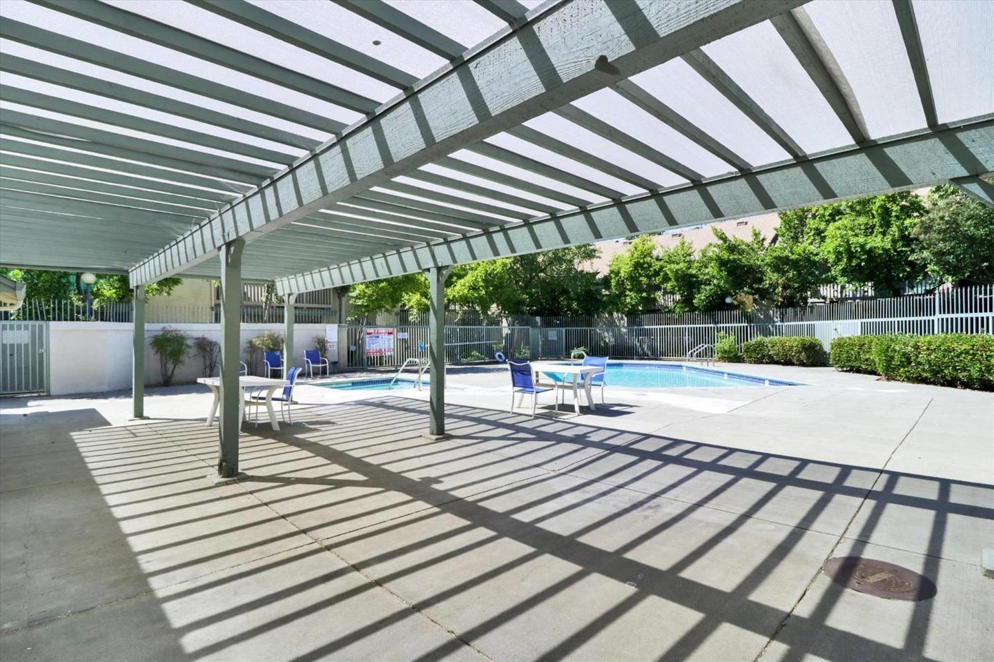 Detail Gallery Image 12 of 14 For 1088 Summerplace Dr, San Jose,  CA 95122 - 1 Beds | 1 Baths