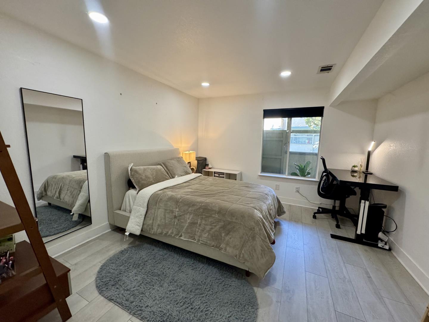 Detail Gallery Image 8 of 14 For 1088 Summerplace Dr, San Jose,  CA 95122 - 1 Beds | 1 Baths