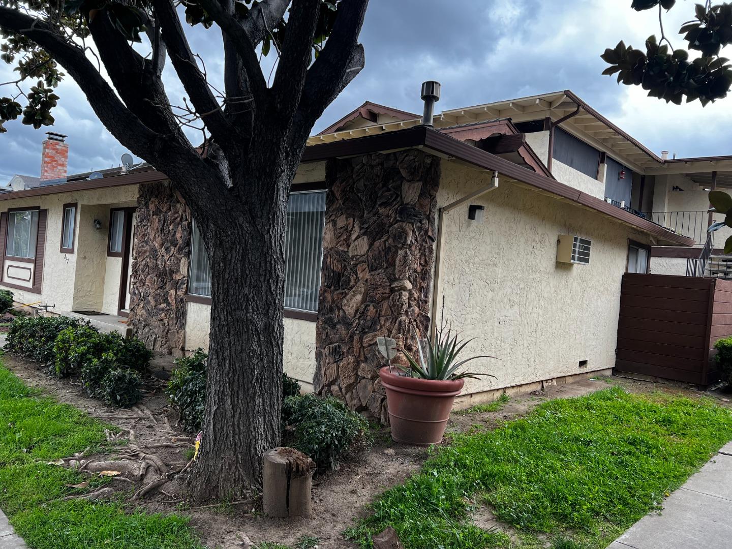 Detail Gallery Image 6 of 9 For 872 Canfield Ct, San Jose,  CA 95136 - – Beds | – Baths
