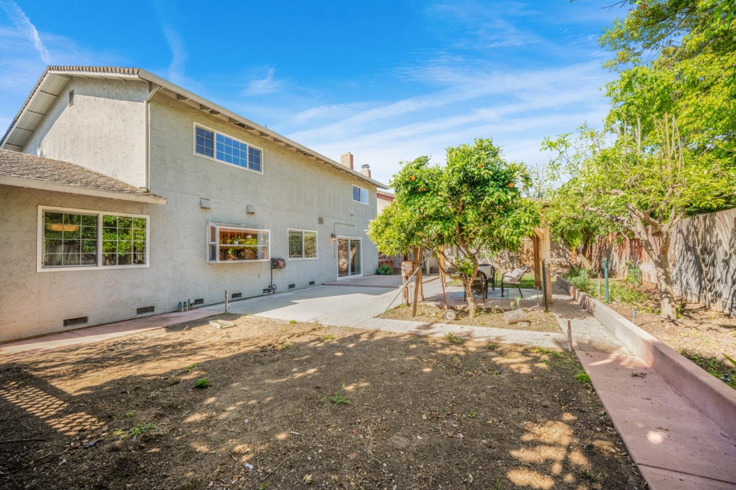 Detail Gallery Image 33 of 40 For 827 Cumberland Dr, Gilroy,  CA 95020 - 5 Beds | 3 Baths