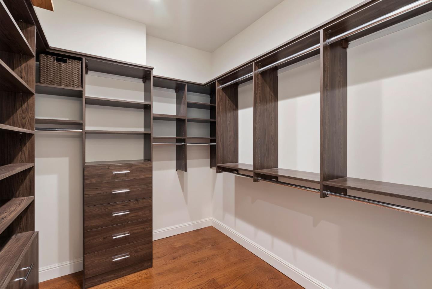 Detail Gallery Image 23 of 38 For 36 Clark Dr, San Mateo,  CA 94401 - 4 Beds | 4/1 Baths