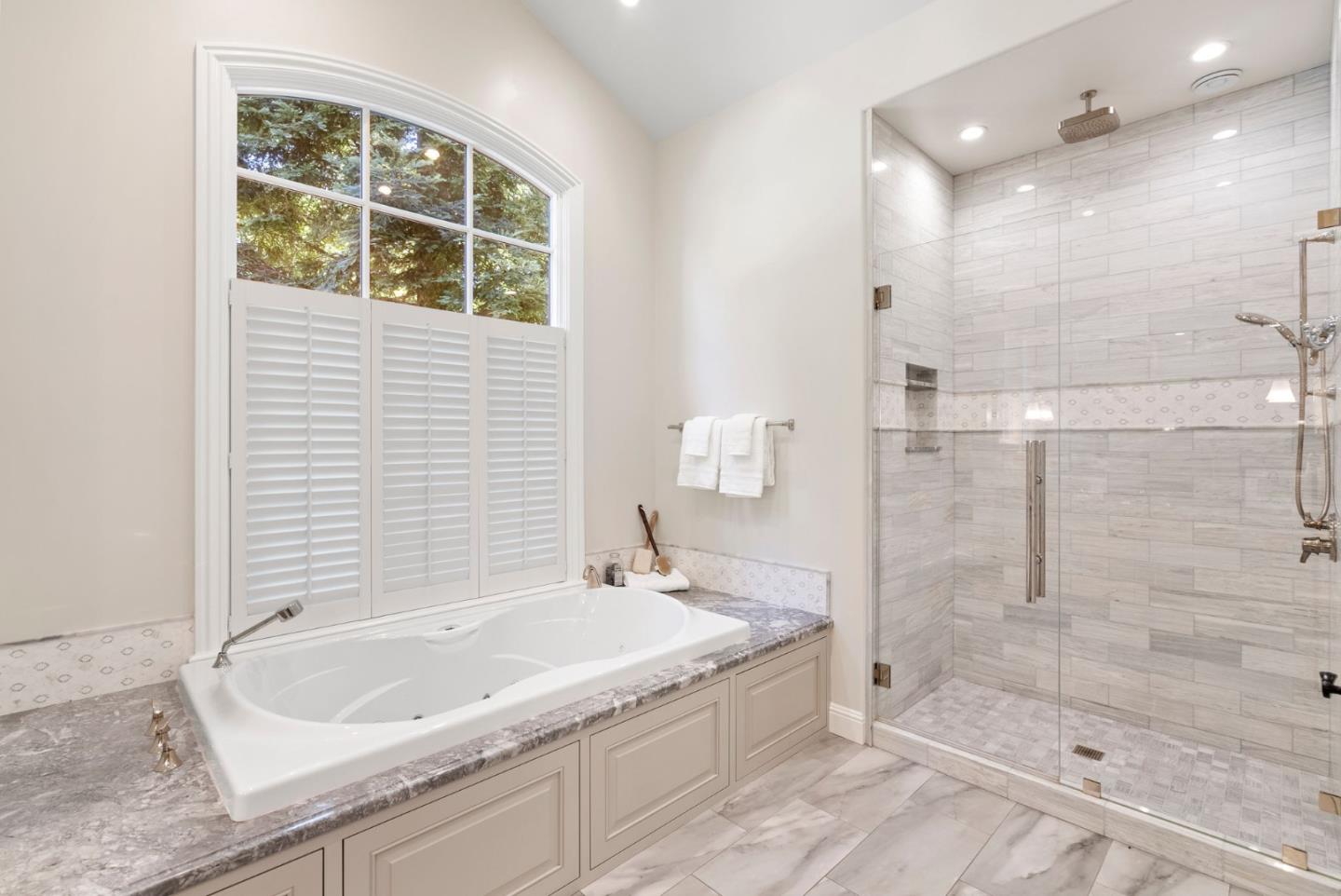 Detail Gallery Image 24 of 38 For 36 Clark Dr, San Mateo,  CA 94401 - 4 Beds | 4/1 Baths