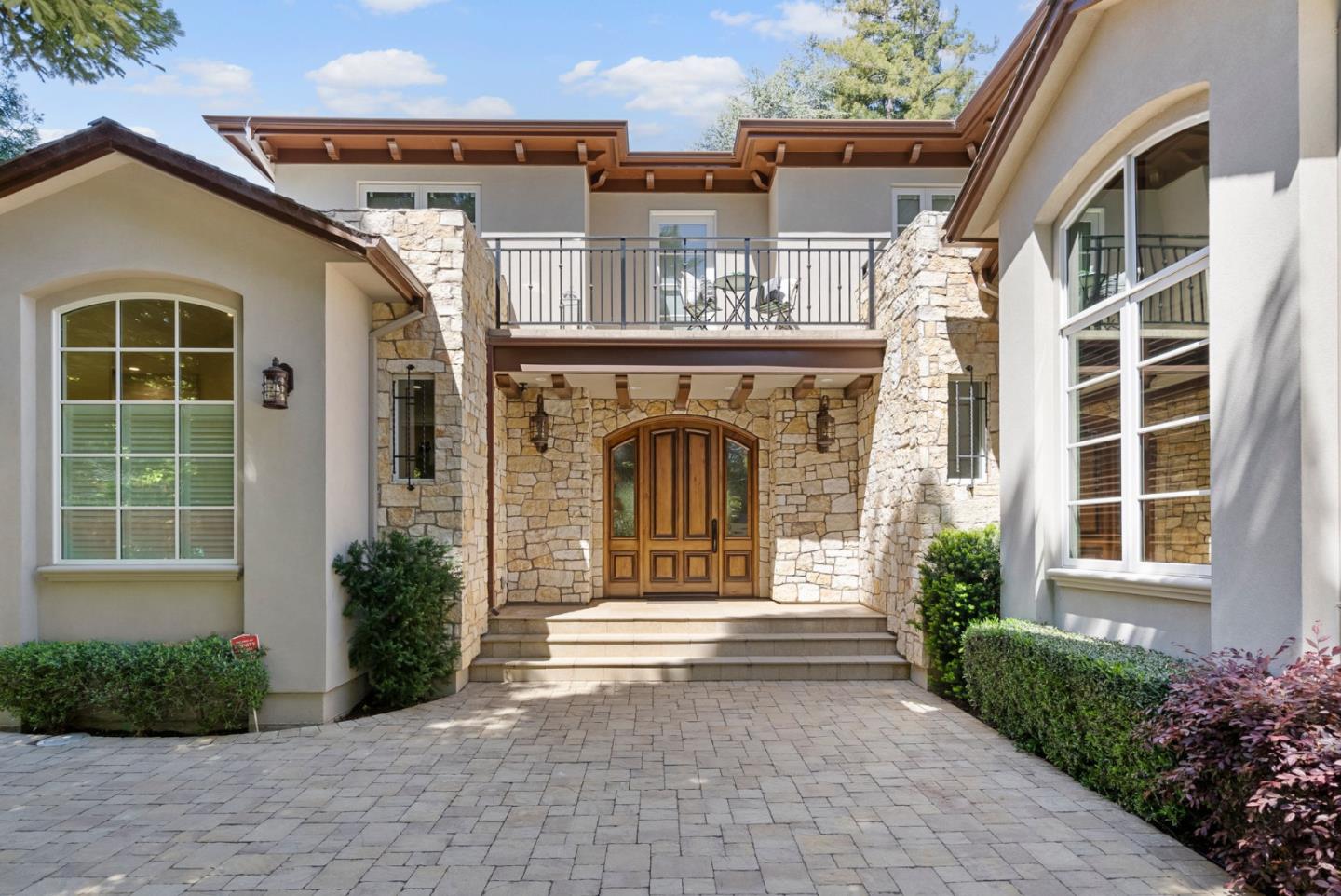 Detail Gallery Image 3 of 38 For 36 Clark Dr, San Mateo,  CA 94401 - 4 Beds | 4/1 Baths