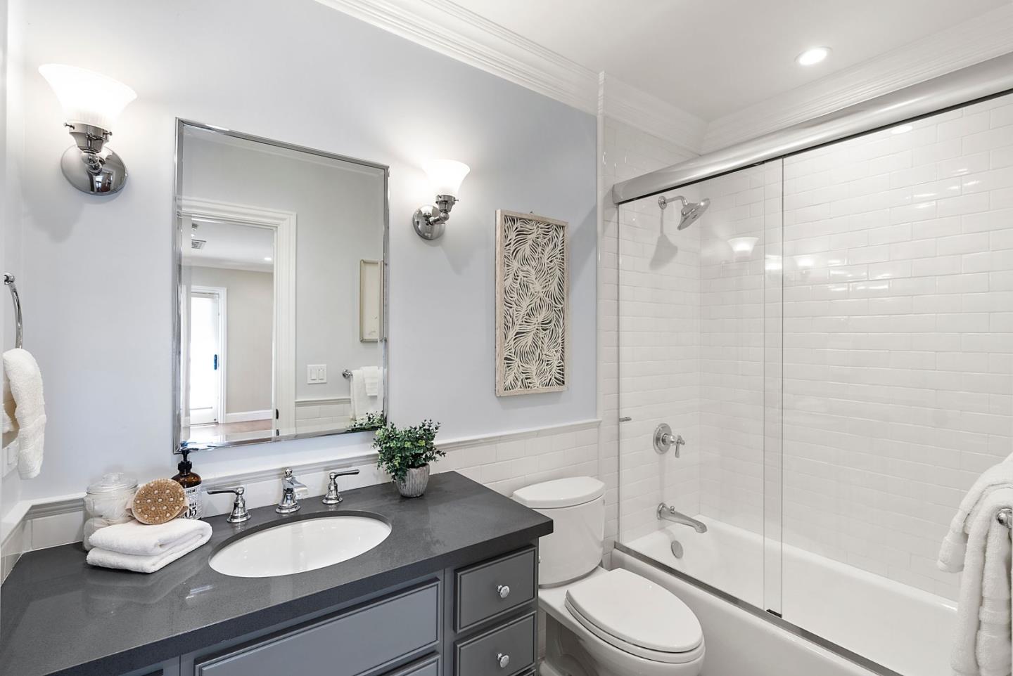Detail Gallery Image 33 of 38 For 36 Clark Dr, San Mateo,  CA 94401 - 4 Beds | 4/1 Baths