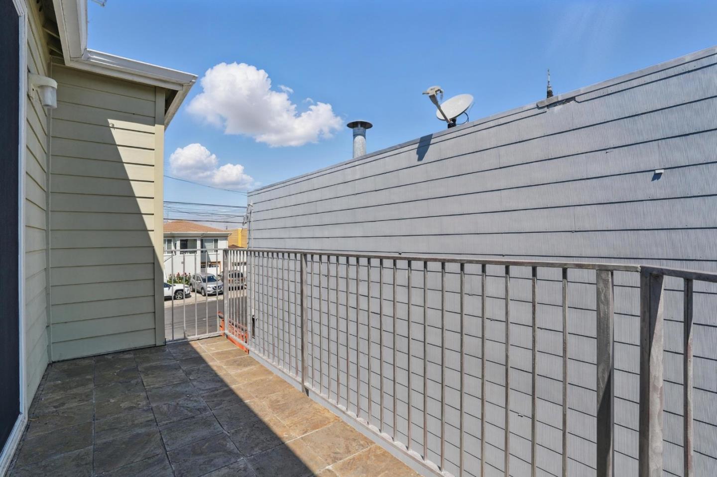 Detail Gallery Image 15 of 23 For 63 Werner Ave, Daly City,  CA 94014 - 5 Beds | 5 Baths