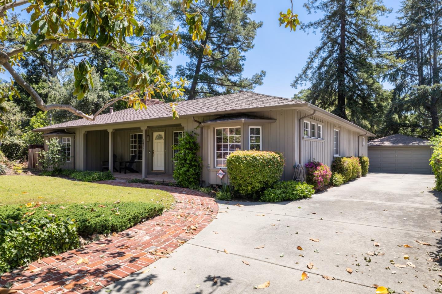 Detail Gallery Image 2 of 23 For 5490 Fairway Dr, San Jose,  CA 95127 - 2 Beds | 2/1 Baths
