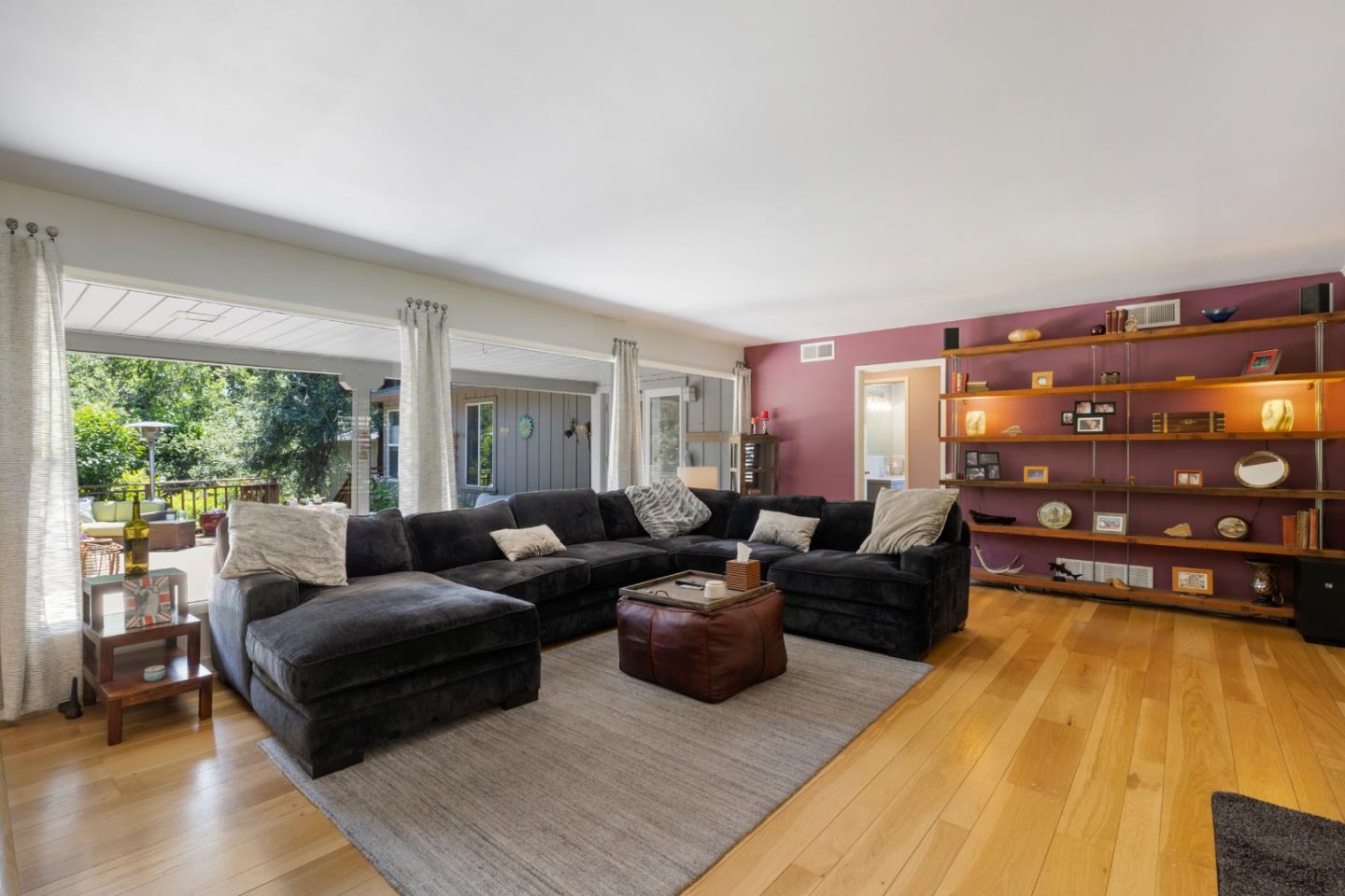 Detail Gallery Image 3 of 23 For 5490 Fairway Dr, San Jose,  CA 95127 - 2 Beds | 2/1 Baths