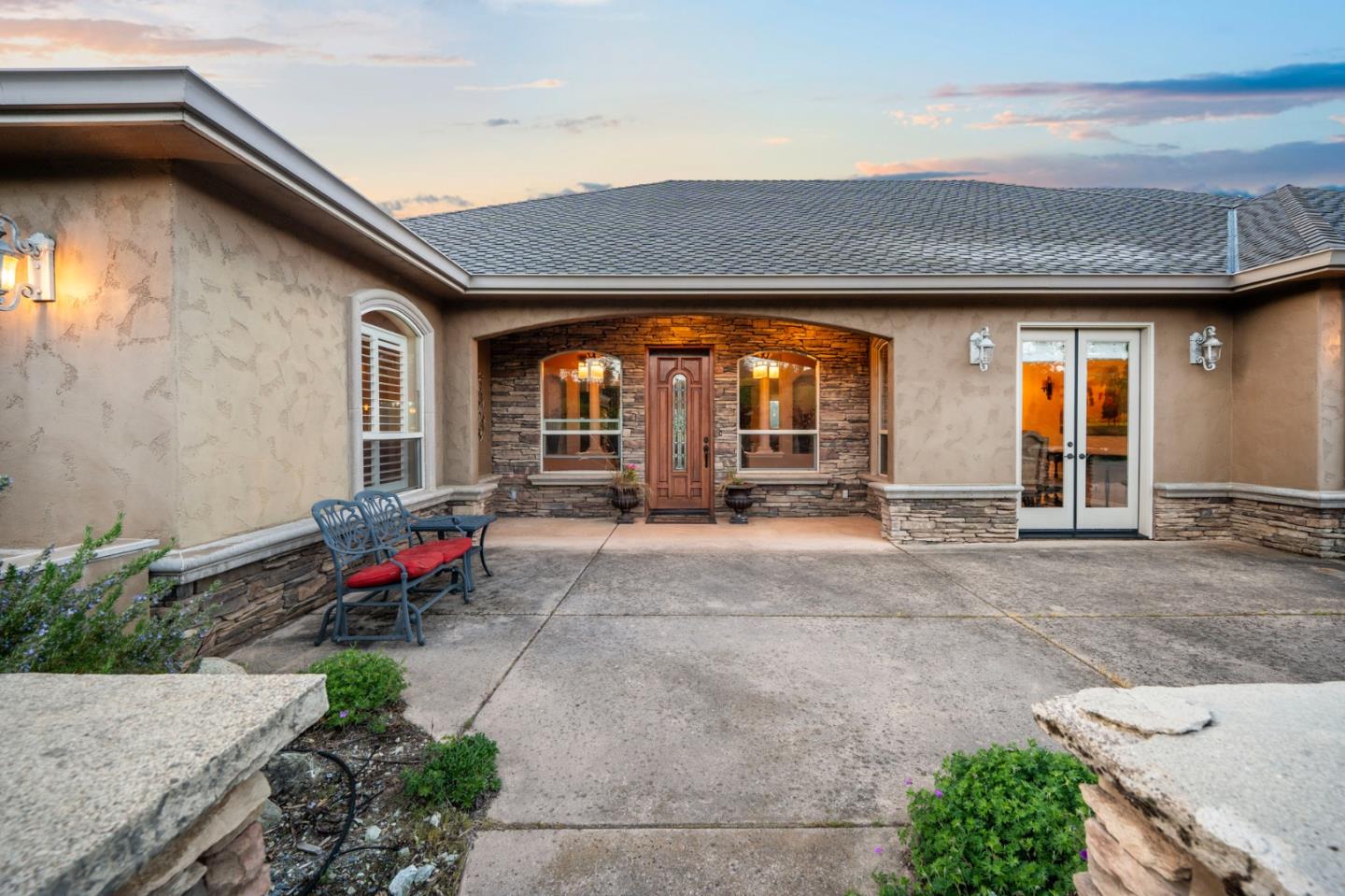 Detail Gallery Image 4 of 56 For 5500 Rio Cascada, Greenwood,  CA 95635 - 4 Beds | 4 Baths