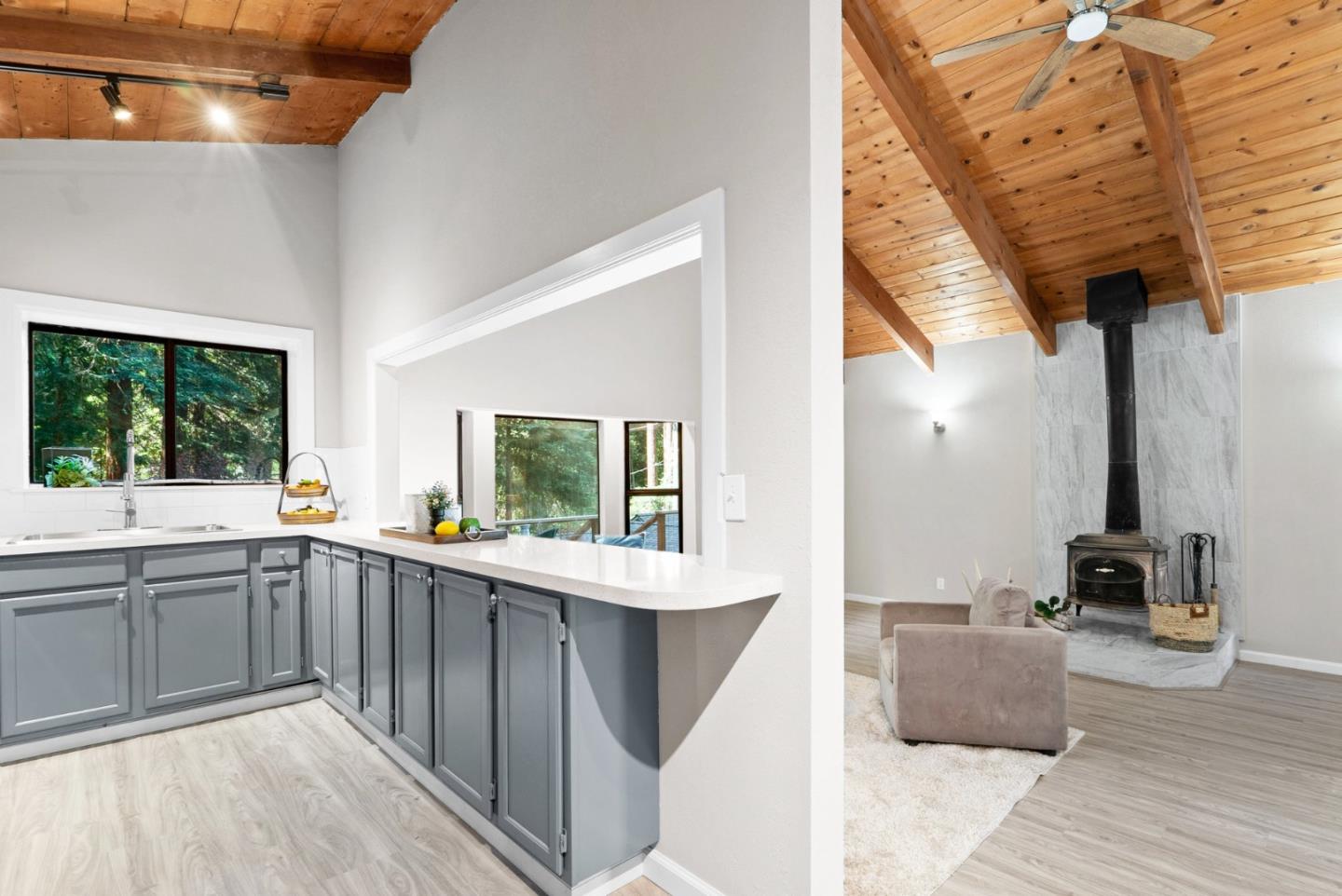 Detail Gallery Image 13 of 35 For 606 Madrona Rd, Boulder Creek,  CA 95006 - 2 Beds | 1 Baths