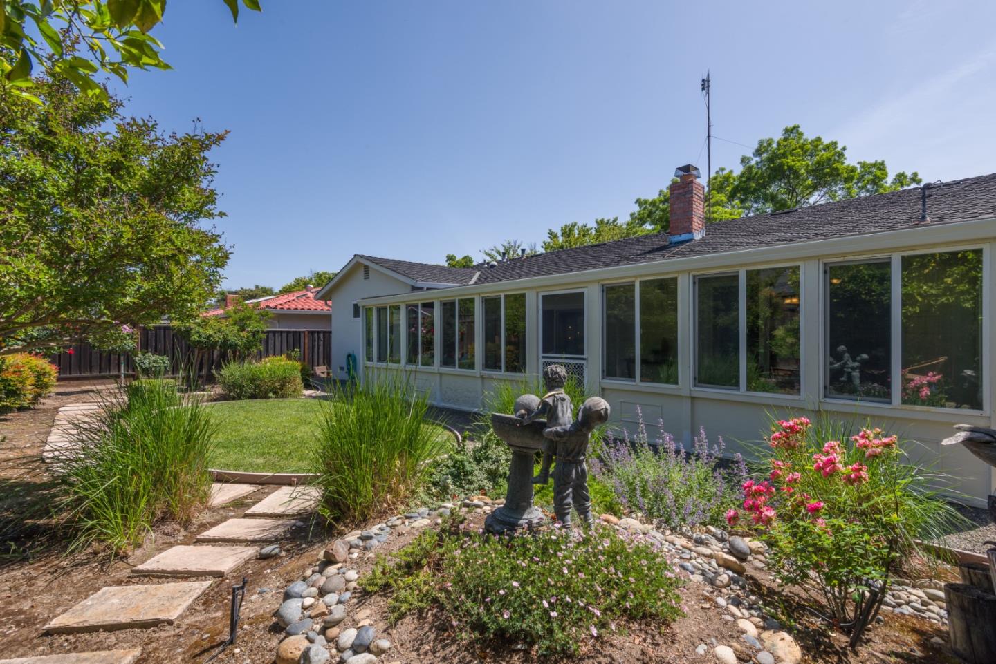 Detail Gallery Image 17 of 19 For 1483 Fields Dr, San Jose,  CA 95129 - 3 Beds | 2 Baths