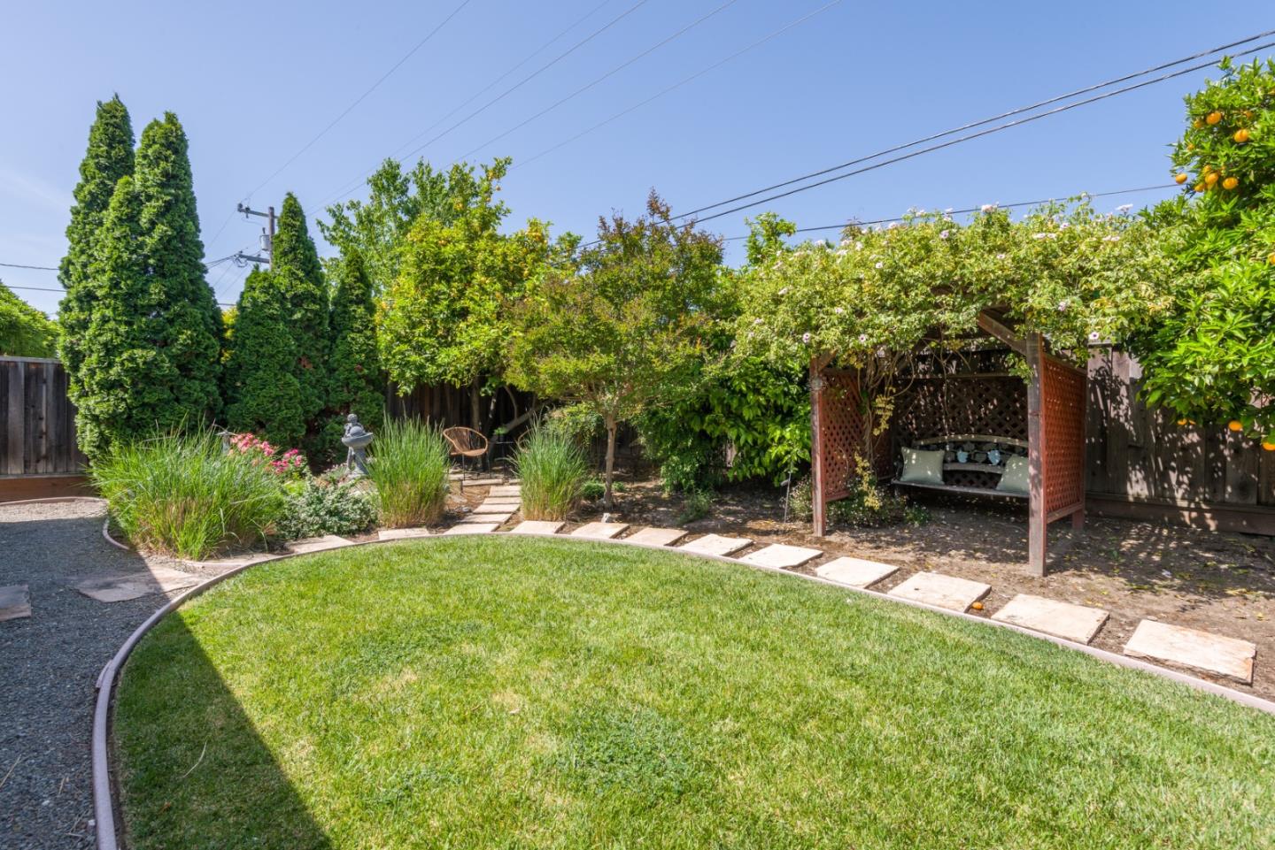 Detail Gallery Image 18 of 19 For 1483 Fields Dr, San Jose,  CA 95129 - 3 Beds | 2 Baths