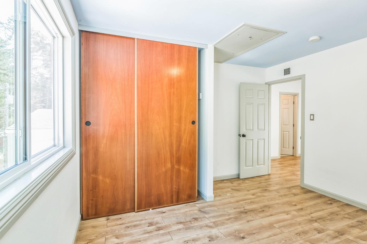 Detail Gallery Image 21 of 39 For 1121 Skyline Dr, Daly City,  CA 94015 - 3 Beds | 1/1 Baths