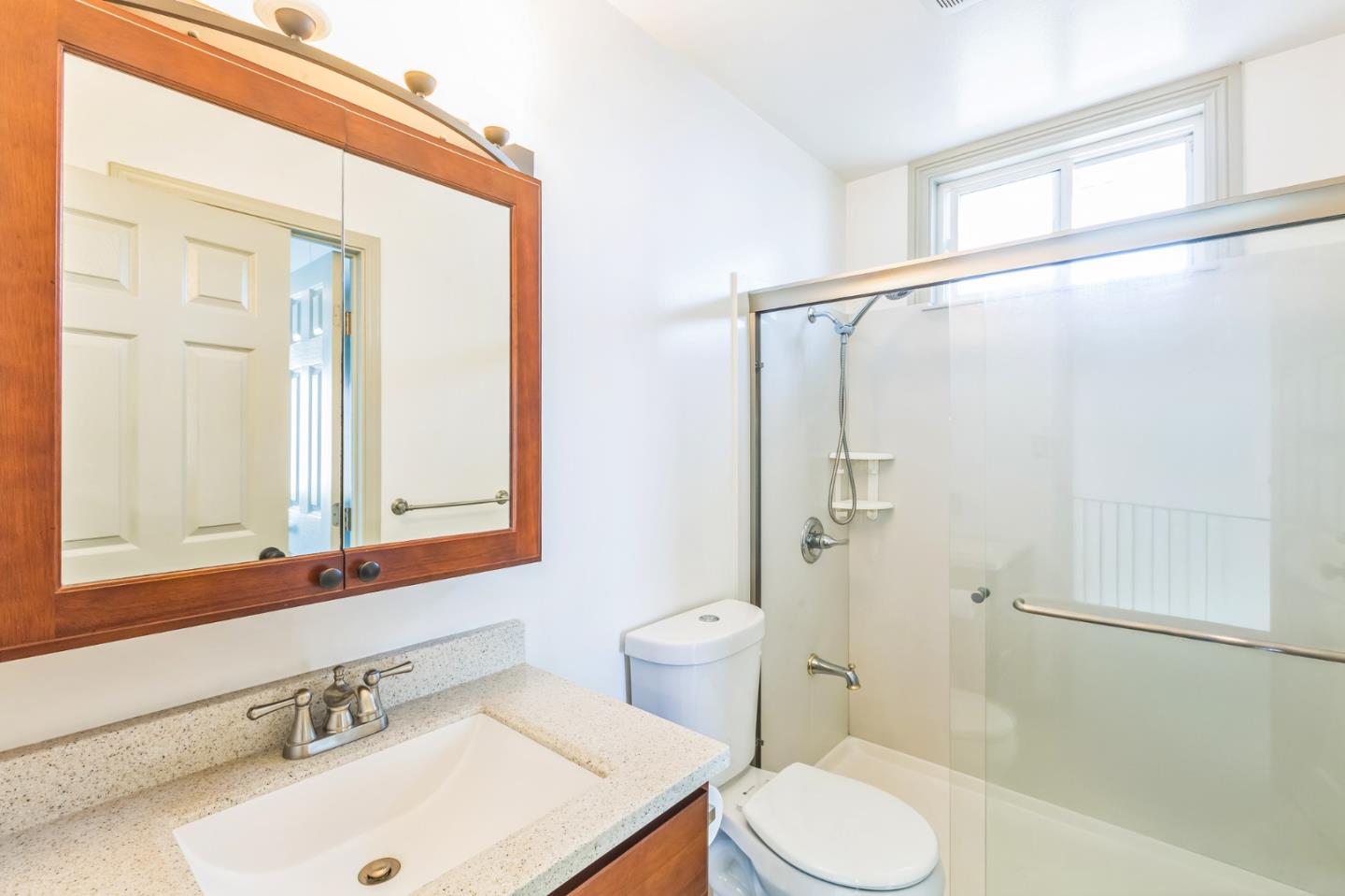 Detail Gallery Image 25 of 39 For 1121 Skyline Dr, Daly City,  CA 94015 - 3 Beds | 1/1 Baths