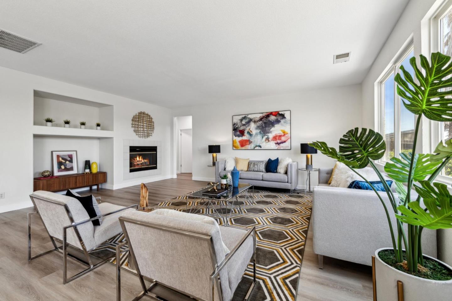 Detail Gallery Image 23 of 80 For 551 Silver Saddle Dr, Pittsburg,  CA 94565 - 6 Beds | 4 Baths