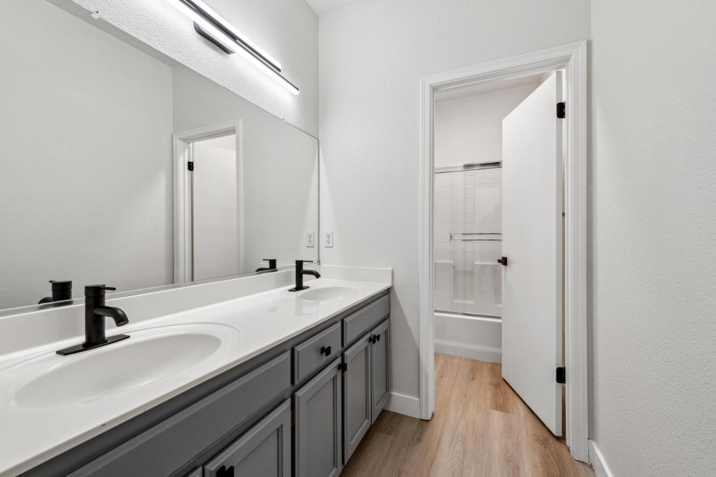 Detail Gallery Image 59 of 80 For 551 Silver Saddle Dr, Pittsburg,  CA 94565 - 6 Beds | 4 Baths