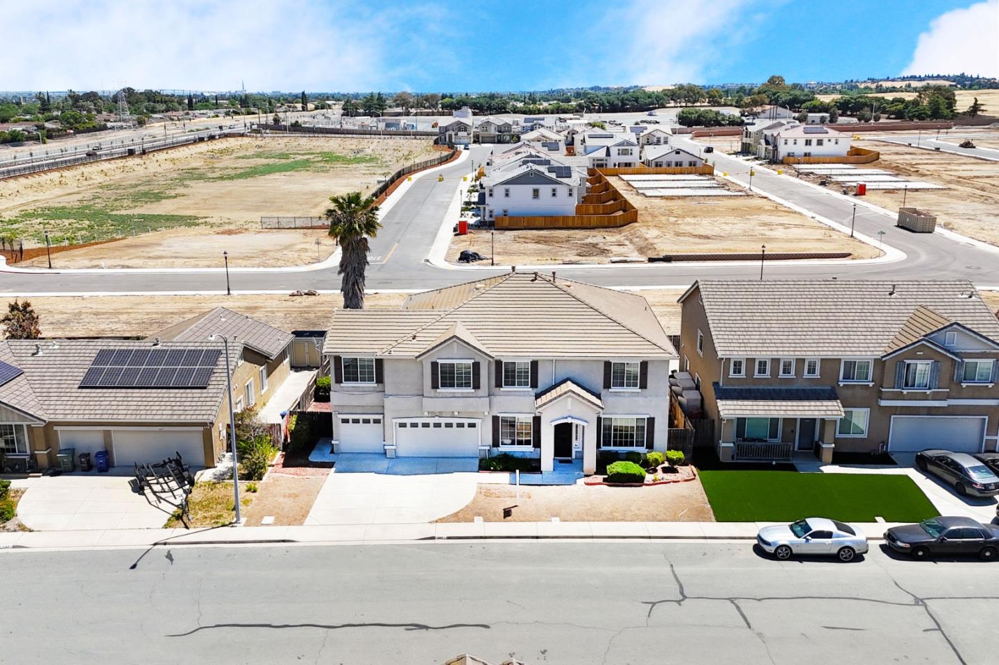 Detail Gallery Image 7 of 80 For 551 Silver Saddle Dr, Pittsburg,  CA 94565 - 6 Beds | 4 Baths