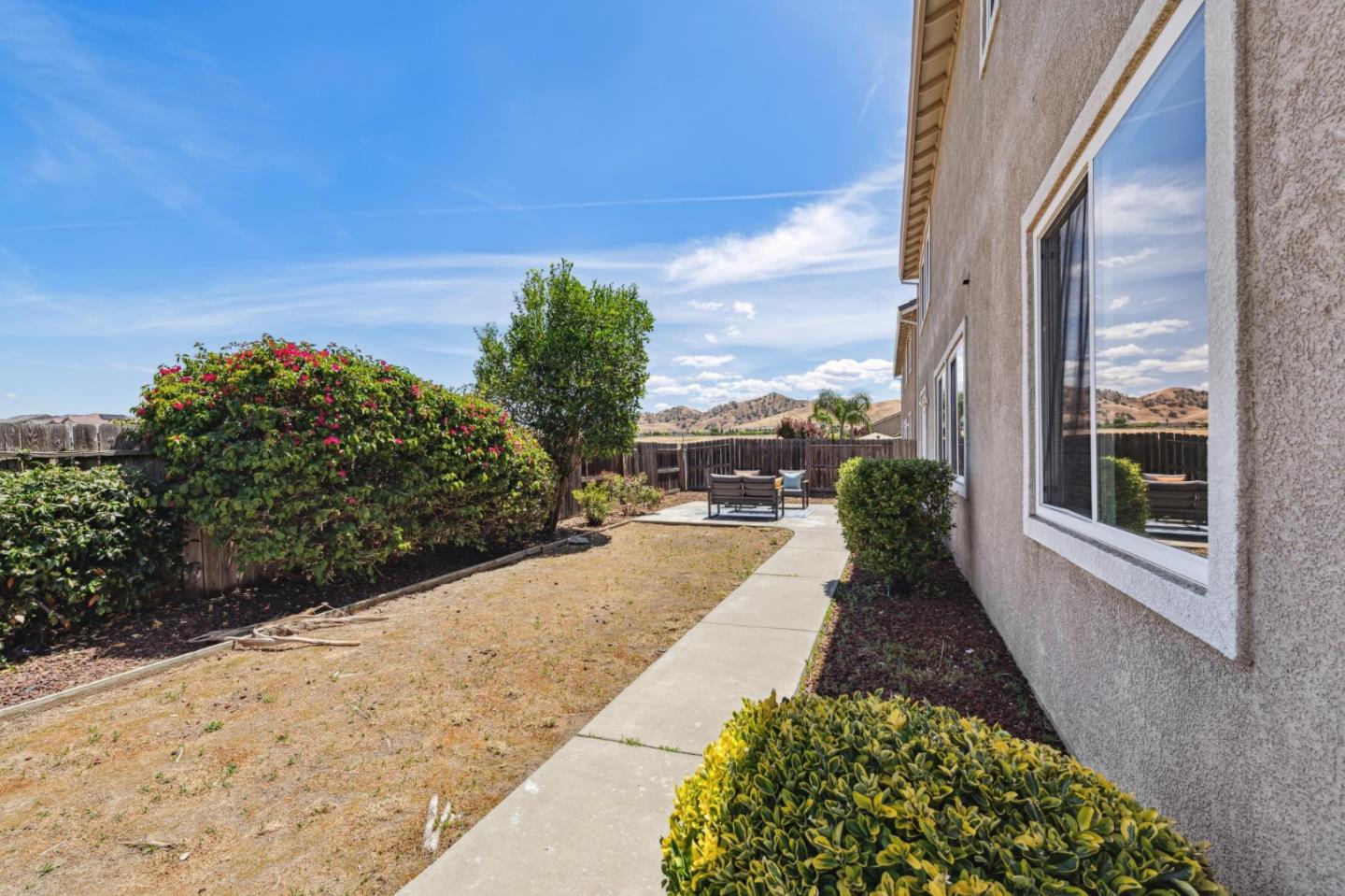 Detail Gallery Image 70 of 80 For 551 Silver Saddle Dr, Pittsburg,  CA 94565 - 6 Beds | 4 Baths