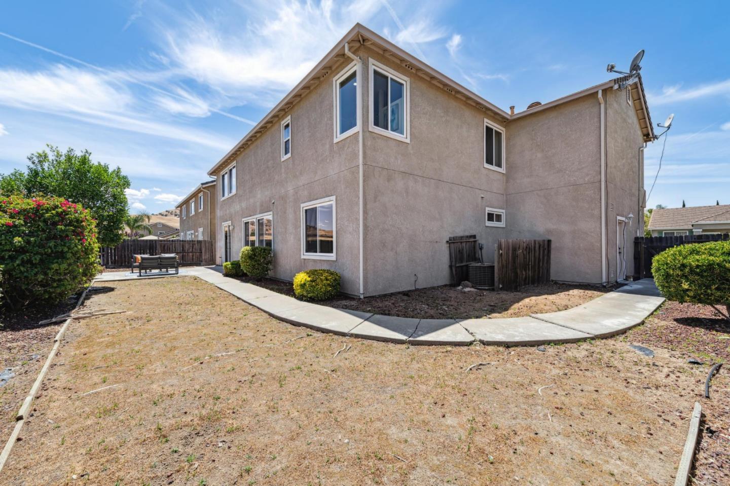 Detail Gallery Image 71 of 80 For 551 Silver Saddle Dr, Pittsburg,  CA 94565 - 6 Beds | 4 Baths