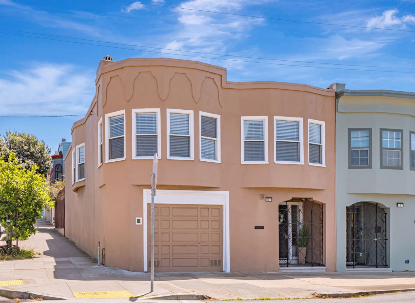 Detail Gallery Image 1 of 37 For 301 Madrid St, San Francisco,  CA 94112 - 3 Beds | 2 Baths