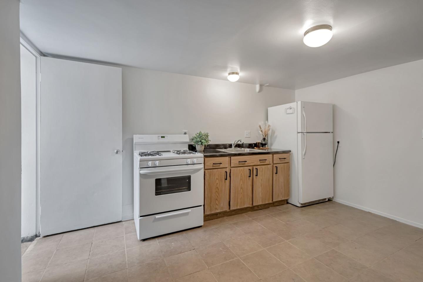 Detail Gallery Image 24 of 37 For 301 Madrid St, San Francisco,  CA 94112 - 3 Beds | 2 Baths