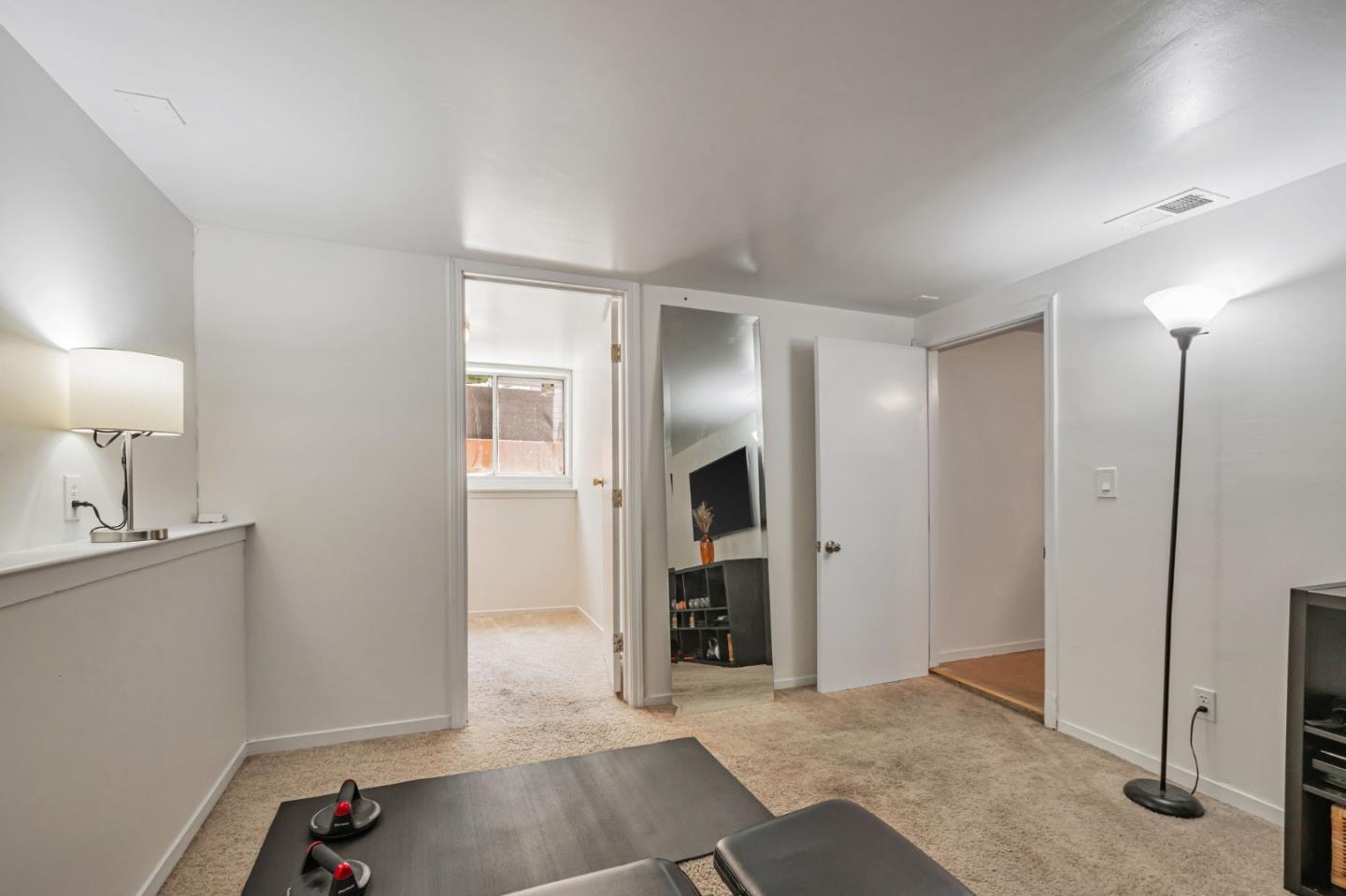 Detail Gallery Image 29 of 37 For 301 Madrid St, San Francisco,  CA 94112 - 3 Beds | 2 Baths