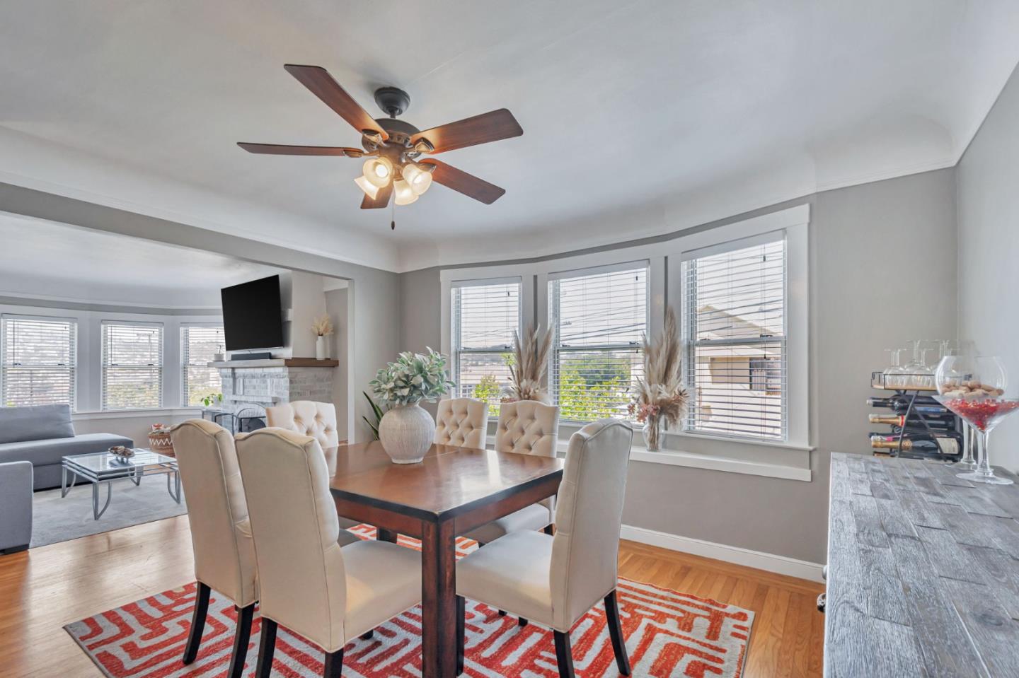 Detail Gallery Image 7 of 37 For 301 Madrid St, San Francisco,  CA 94112 - 3 Beds | 2 Baths