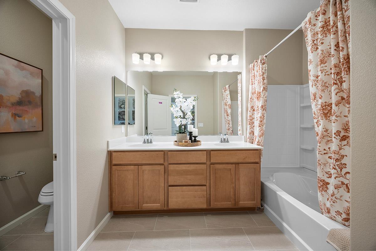 Detail Gallery Image 11 of 15 For 3820 Norbridge Ave, Castro Valley,  CA 94546 - 3 Beds | 3 Baths